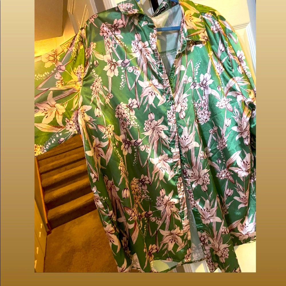 Over size silk top